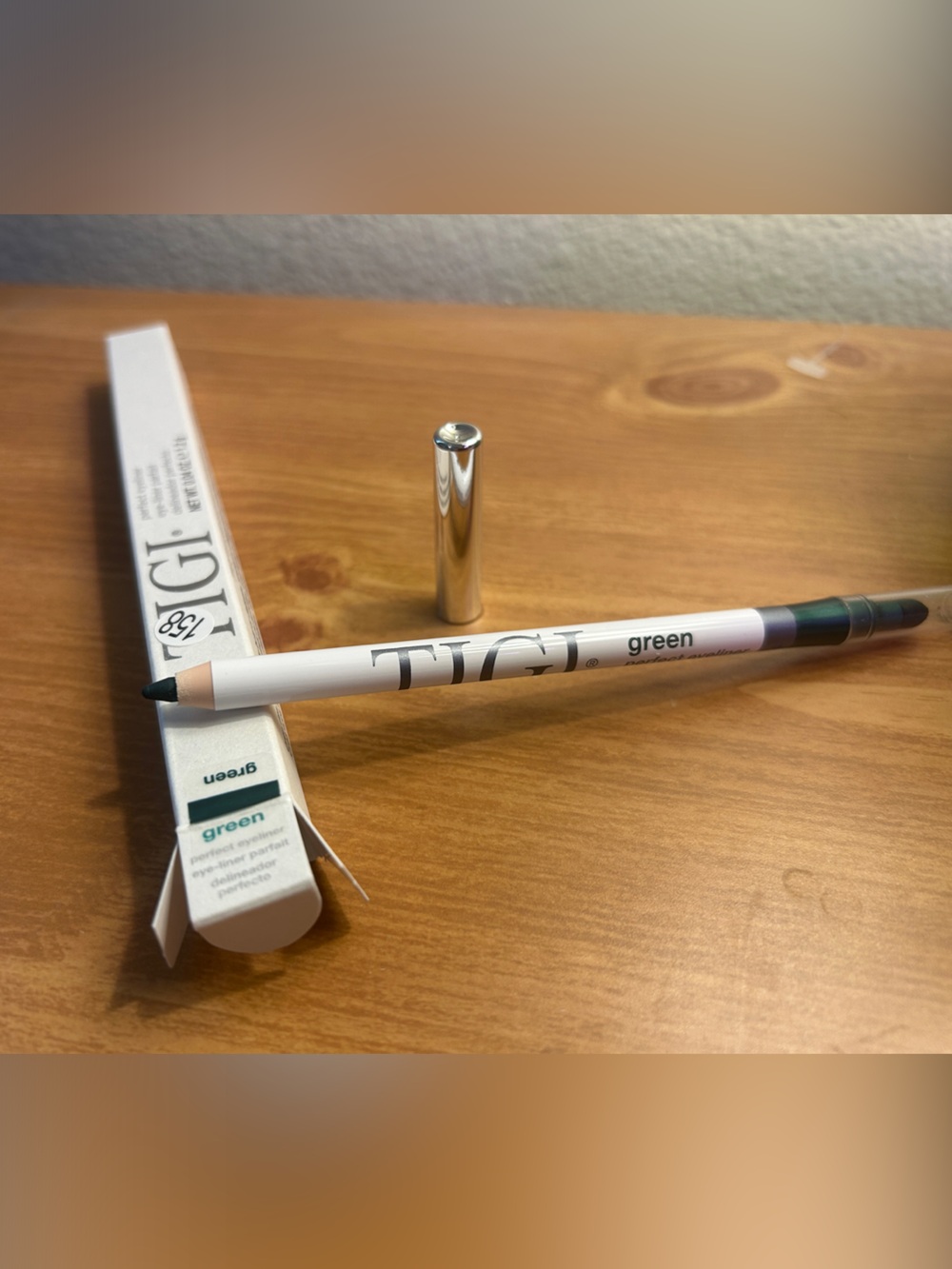 TIGI Eyeliner Set — Peacock, Green Shades - Picture 2 of 5